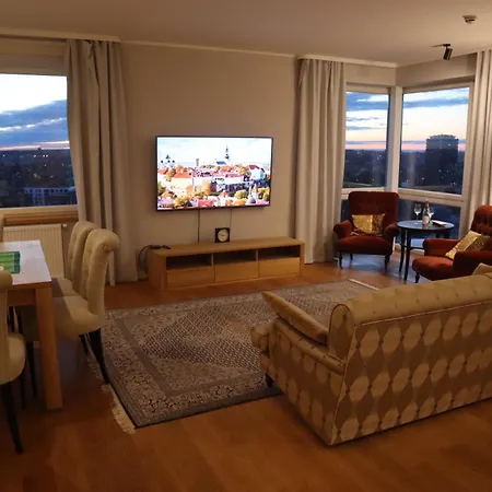 Lelle Luxury Penthouse Apartment